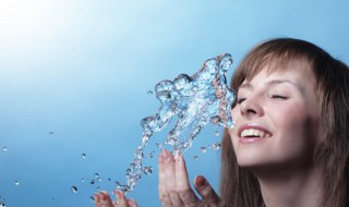 茶叶水怎么洗脸好 茶叶水洗脸的方法