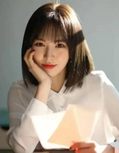 适合长脸的发型有哪些 脸长的女生可以留什么发型好看