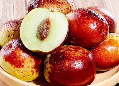 枣子不能和什么在一起吃 枣子不能跟什么水果一起吃