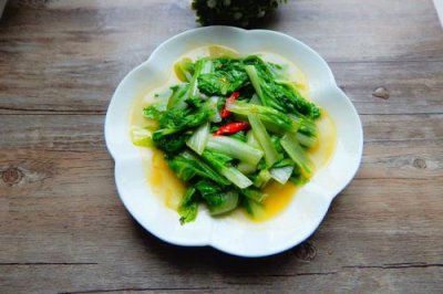 家庭炒菜一般用白醋还是陈醋好吃 炒菜经常放陈醋好吗