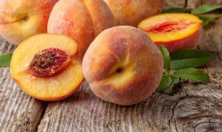 煮熟的桃子有什么功效 煮熟的桃子有哪些功效与作用