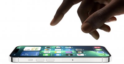 苹果11死机屏幕无反应什么原因 屏幕无反应正常吗