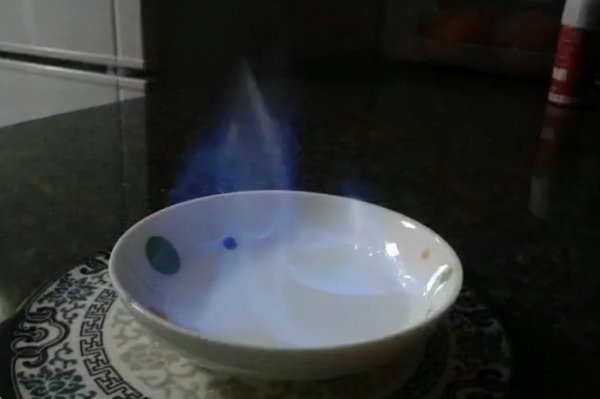 鉴定白酒最简单的方法是什么