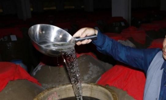 鉴定白酒最简单的方法是什么