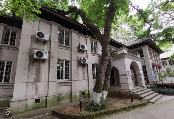 湖北美术学院是几本