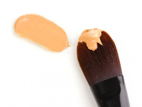 粉底液保质期开封后一般多久