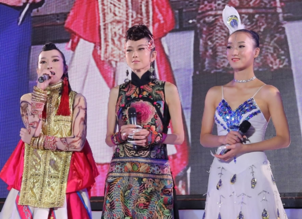 萨顶顶原名叫什么