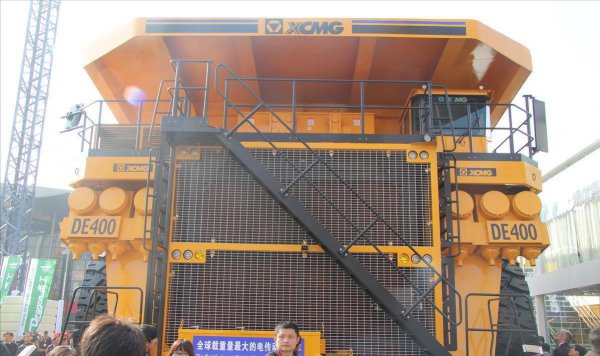 世界上最大的汽车是什么样子的图片