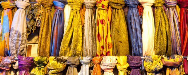 真丝衣服为什么洗了之后会发白