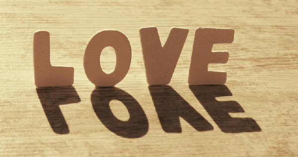 男女对视谁更有感觉