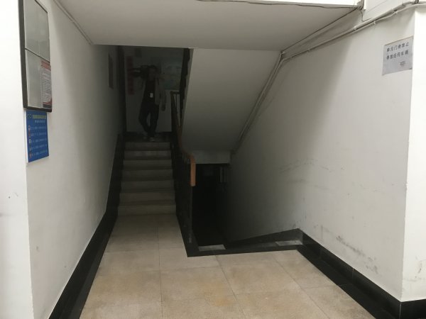 一楼不签字能装电梯吗