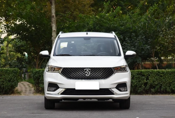 五菱宏光s和宝骏360哪个耐用