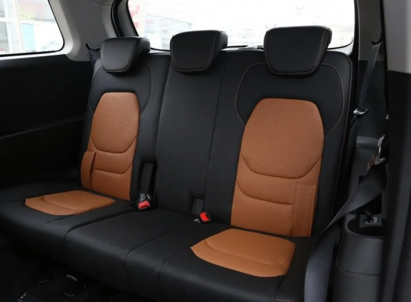 五菱宏光s和宝骏360哪个耐用