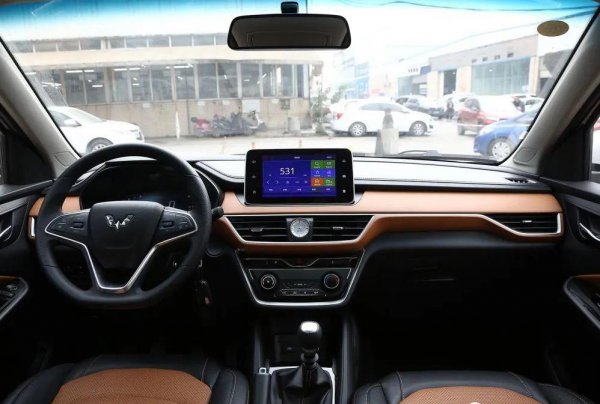 五菱宏光s和宝骏360哪个耐用