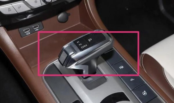 采埃孚8at和爱信8at哪个先进