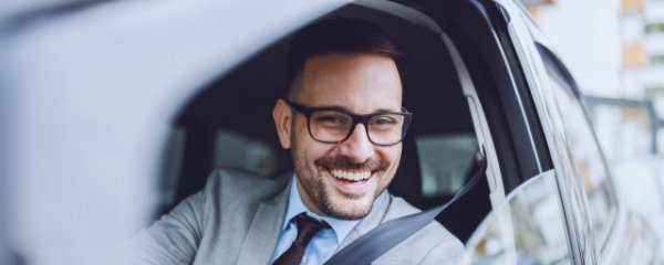 车灯破损进水起雾如何解决