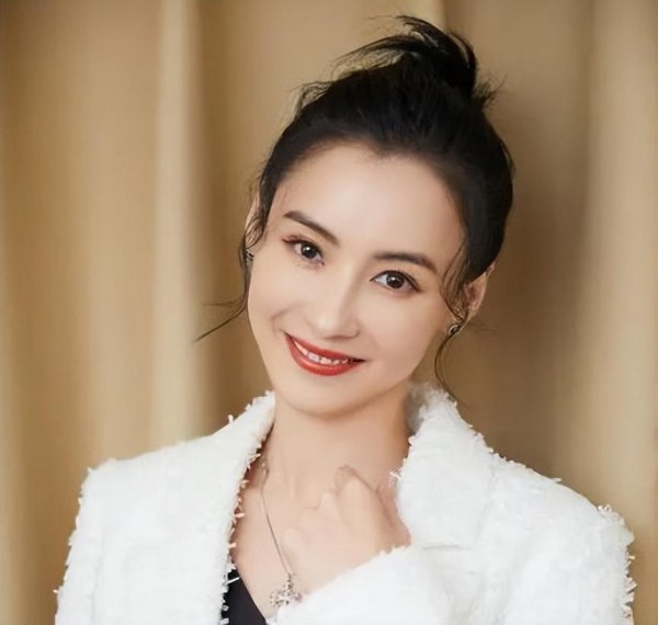 女生什么眼型最好看