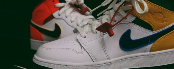 球鞋怎么清洗干净污渍