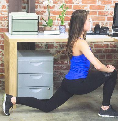 坐在办公桌前可以做的运动