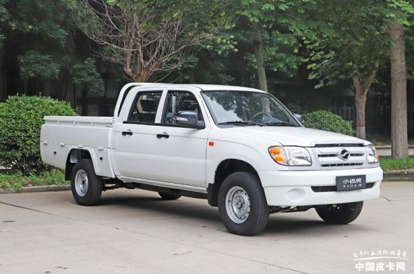 4万到5万的皮卡车新车
