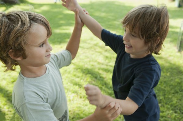 孩子被欺负和对方家长怎么讲