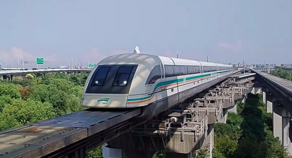 中国最快的火车是什么型号