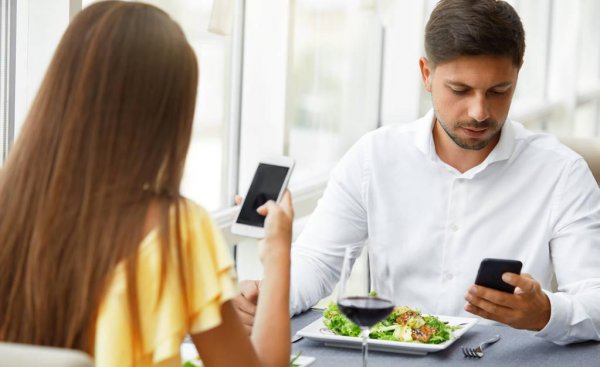 相亲男没有诚意的表现是什么