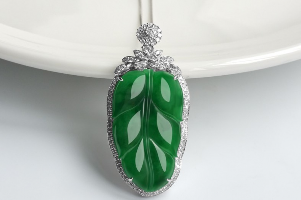 翡翠叶子有什么寓意