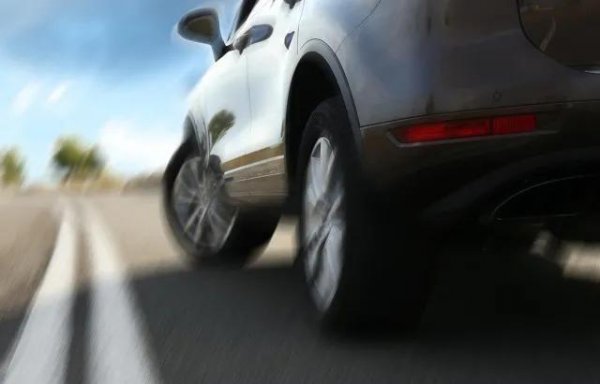 车子不开几天发动一下比较好