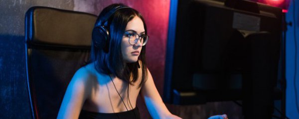 电脑上图标不见了怎么办