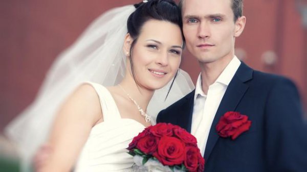 结婚可以不迁户口吗