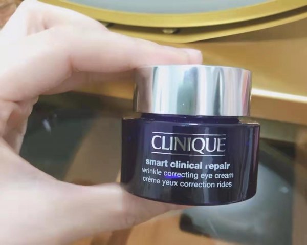 眼霜哪个牌子抗皱去眼袋效果最好