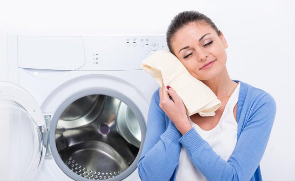 白色t恤染色了怎么洗掉洗白