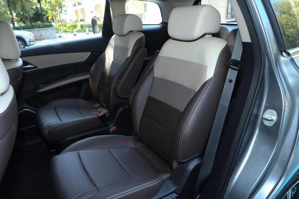 油电混合车型推荐10万左右