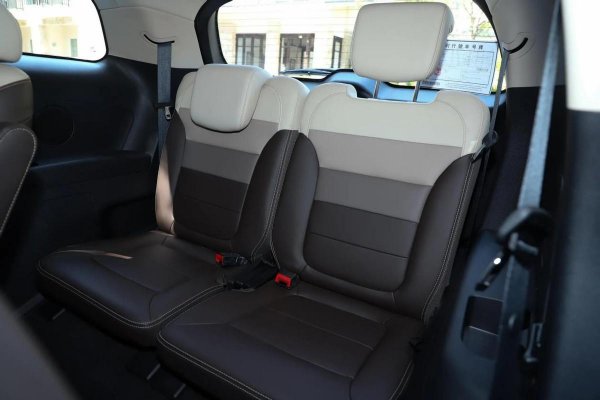 油电混合车型推荐10万左右