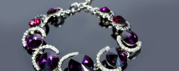 本命年过生日送什么礼物好