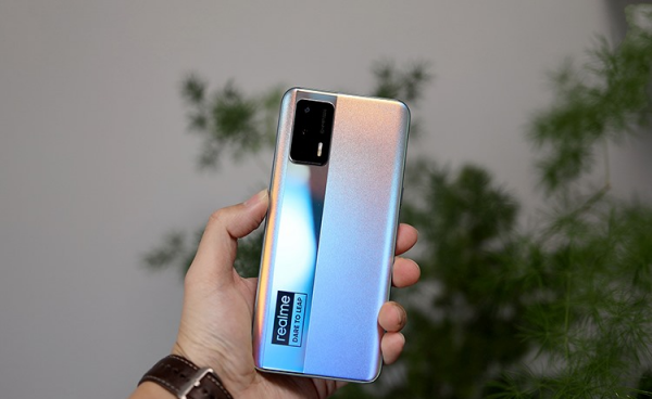 天玑1200相当于骁龙什么级别处理器