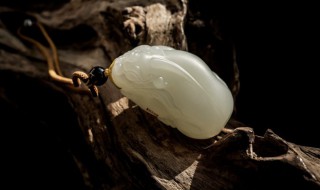 运势不好戴个玉坠 佩戴玉石能提升运势吗