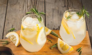 柠檬水的好处和坏处 柠檬水有哪些好处和坏处