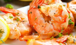 喝酸奶可以吃虾吗 喝酸奶能不能吃虾呢