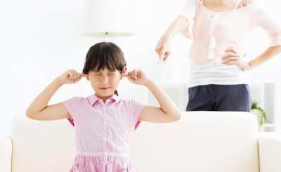 教孩子写作业怎么控制脾气 如何做到辅导孩子写作业不发火