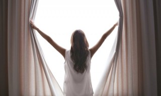 怎样挑选家具窗帘颜色 如何挑选家具窗帘颜色