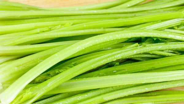 芹菜需要焯水吗