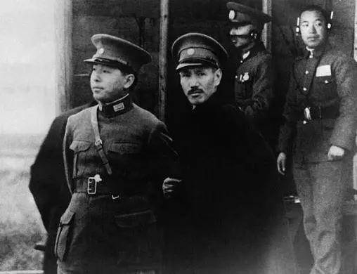 关于张学良的一生简述