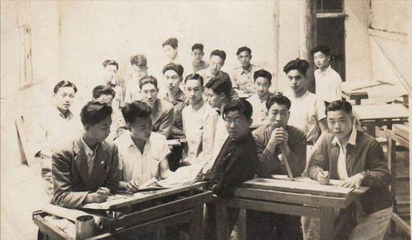 关于张学良的一生简述