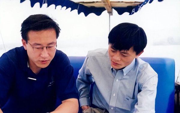 蔡崇信个人简介资料