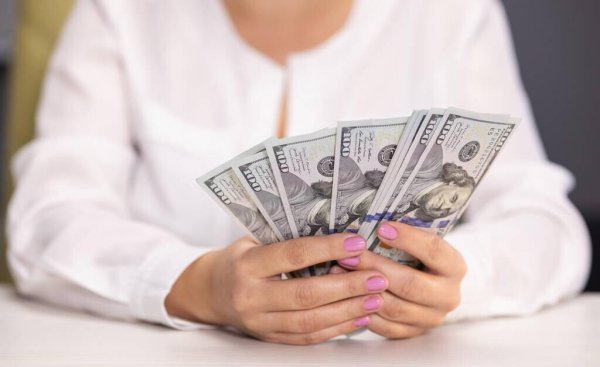 蔡崇信个人简介资料