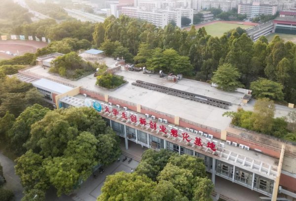 华南农业大学是211吗