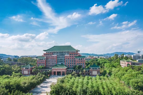 华南农业大学是211吗