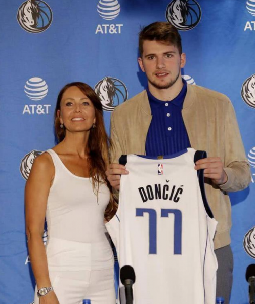 东契奇的妈妈叫什么名字